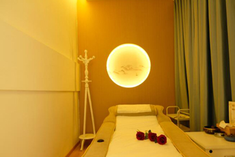 杭州余杭区日式指压的寂静美学:在按压中听见雪落的声音